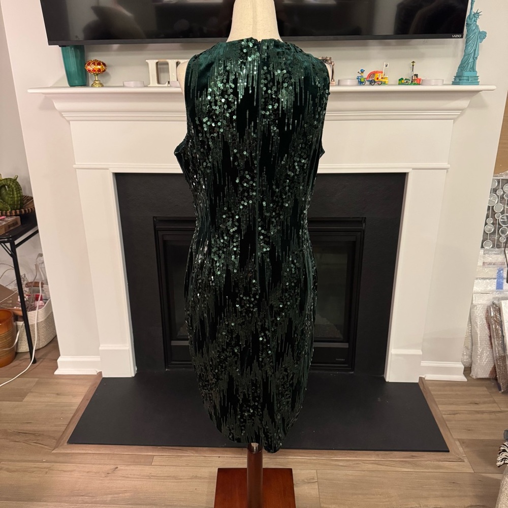 Tahari by Arthur S. Levine Emerald Green Sequin Cocktail Dress – Size 10 - Picture 6 of 11